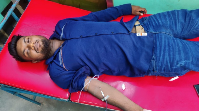 প্রথম রক্তদানে শাহিনূরের মহৎ উদ্যোগ, নতুন জীবনের আশার আলো ছড়ালো রাণীনগরে