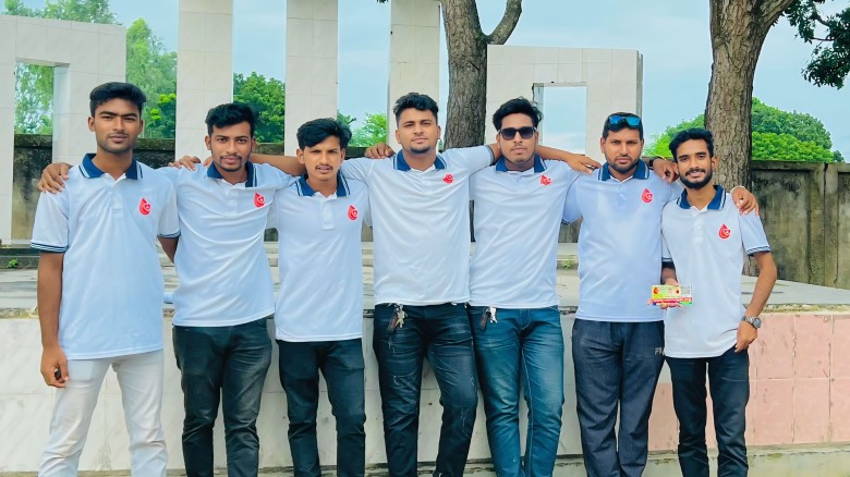 রাণীনগর অর্গানাইজেশন টিমের ব্যতিক্রমী উদ্যোগ: মানবতার টানে, রক্তদানে এগিয়ে চলা